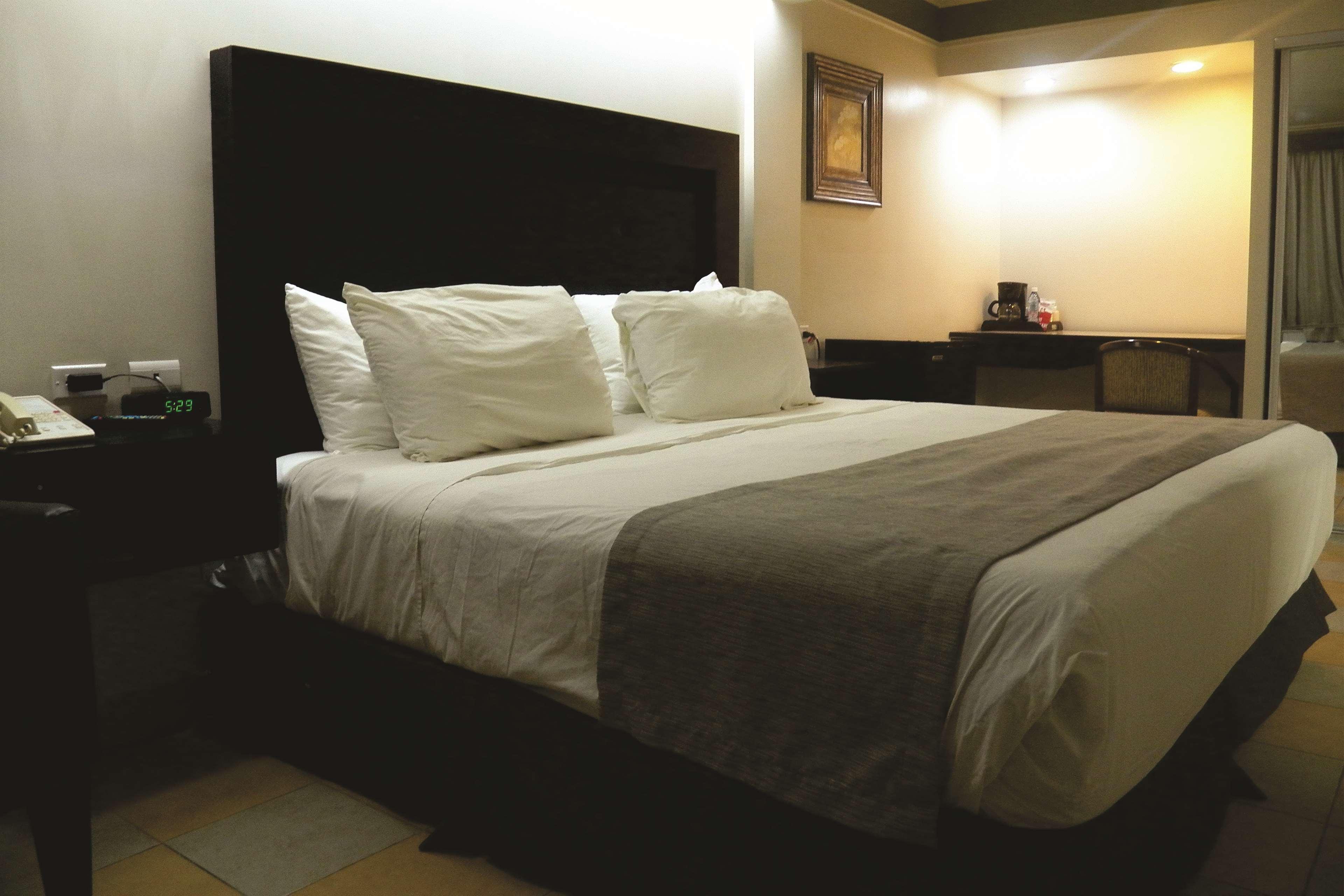 Best Western Hotel Plaza Matamoros Extérieur photo