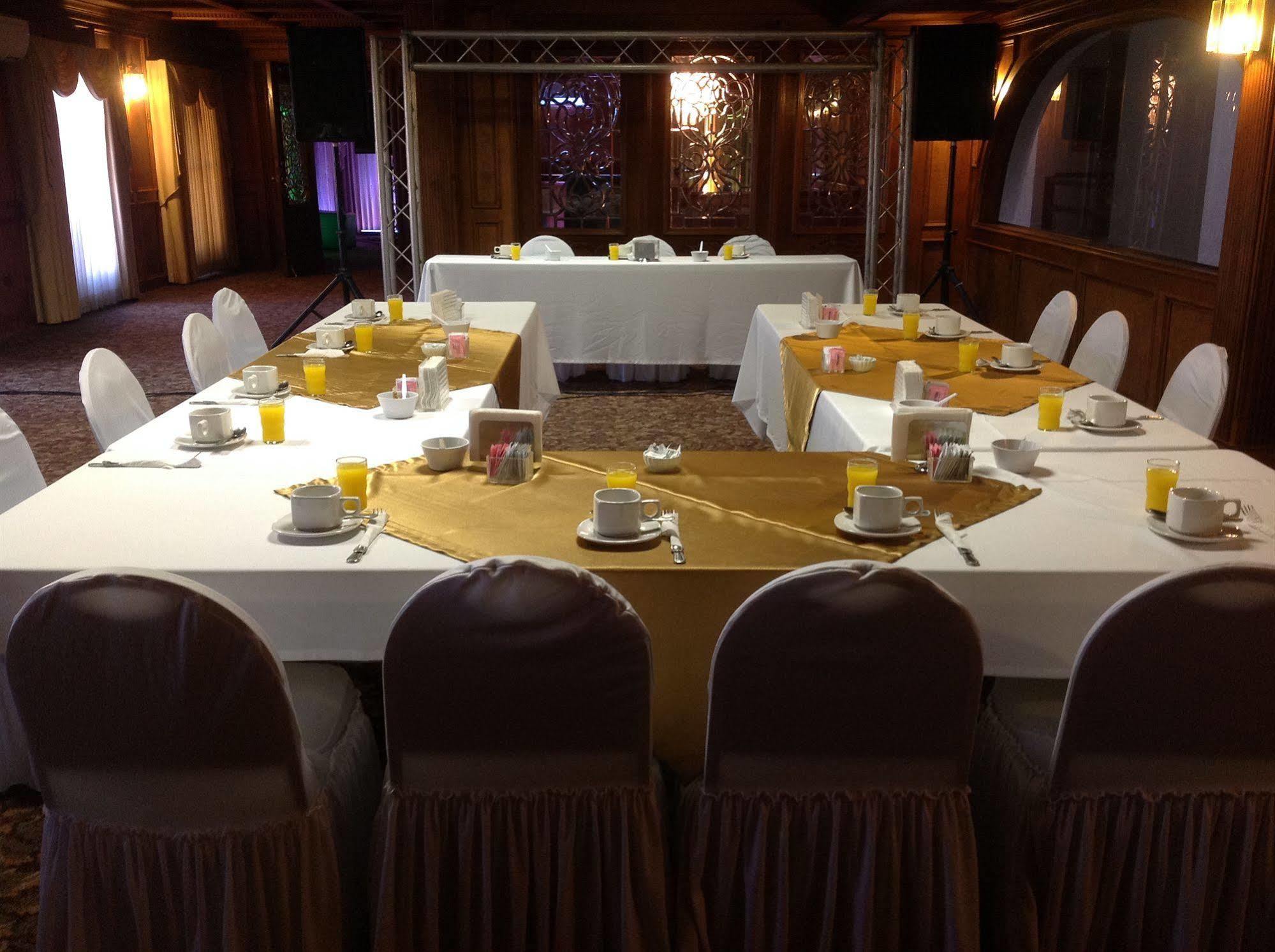 Best Western Hotel Plaza Matamoros Extérieur photo