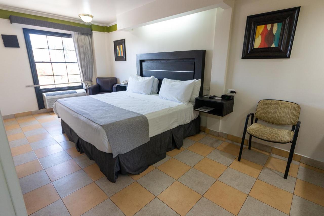 Best Western Hotel Plaza Matamoros Extérieur photo
